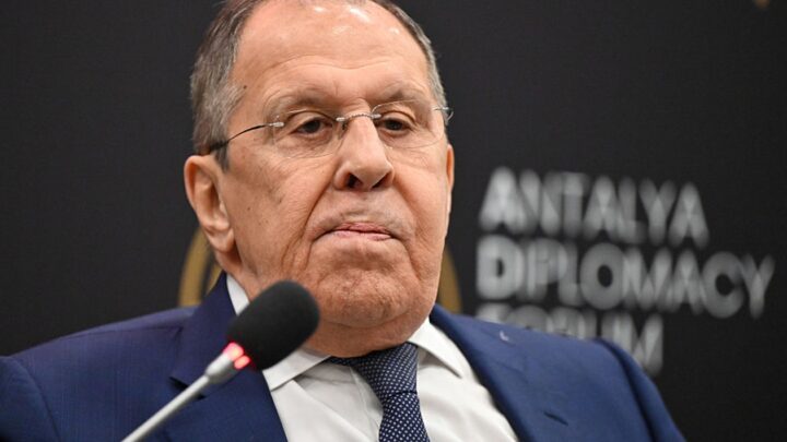 Лавров: РФ готова до поступок щодо України