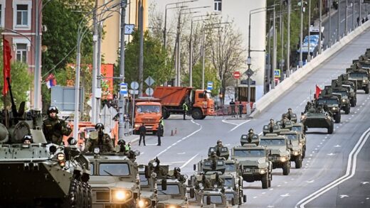 СюжетСі їде, готують провокації. Парад у Москві