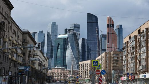 Дефіцит бюджета Росії зріс майже на 200%