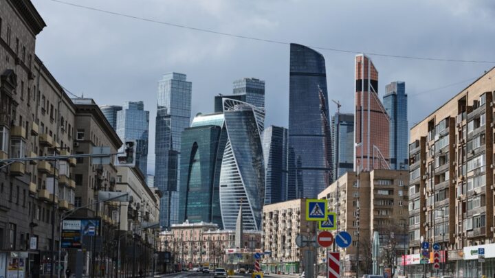 Дефіцит бюджета Росії зріс майже на 200%
