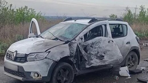 На Харківщині окупанти вдарили дроном по цивільному авто, троє поранених