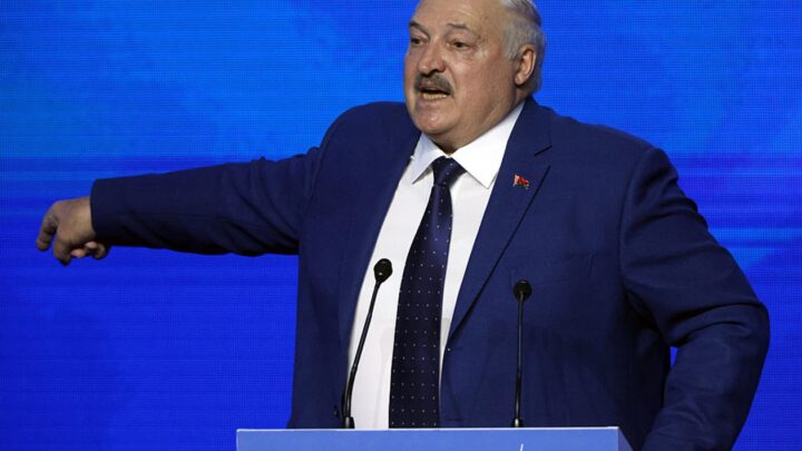 Лукашенко пояснив дефіцит картоплі в Білорусі
