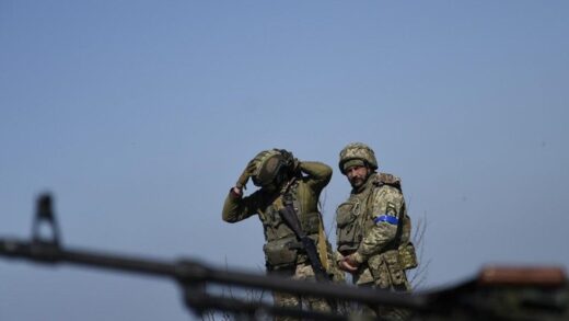 ЗСУ покращили положення на трьох напрямках - Наєв