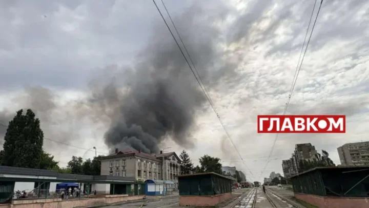 Що відбувається у Дарницькому районі Києва після атаки росіян. Фоторепортаж