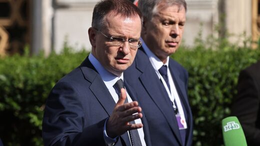 Мединський прокоментував передачу Україні тіл солдатів РФ