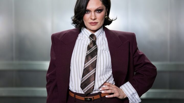 Рак грудей. Jessie J показалася після операції