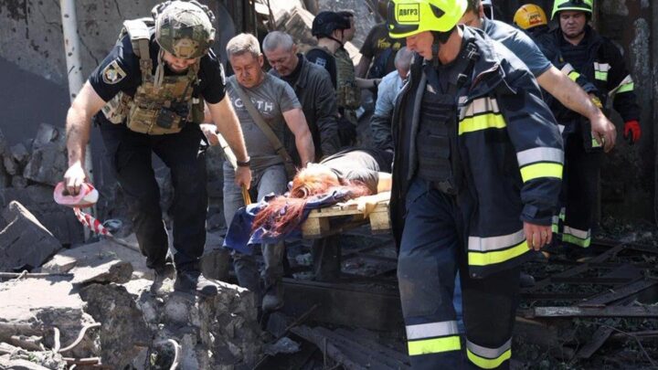 У Дніпрі понад 20 постраждалих через атаку Росії