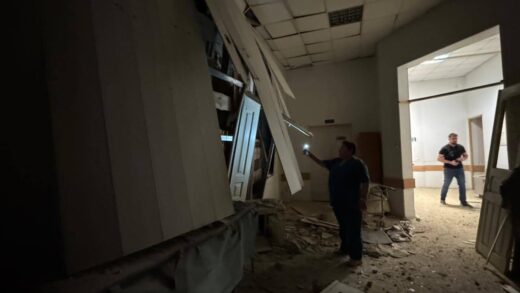 Росіяни обстріляли лікарню в Херсоні: є поранені