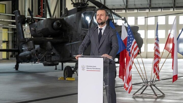 Польща відреагувала на зупинку поставок зброї США