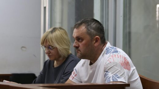 Суд взяв під варту працівника НАБУ, якого підозрюють у держзраді