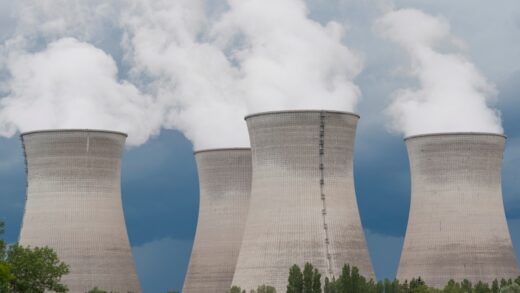 Казахстан доручив будівництво АЕС Китаю замість Росії