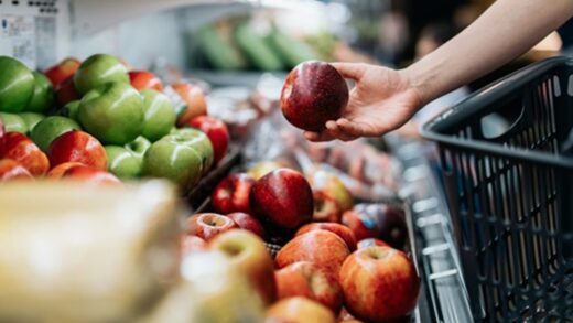Ціни на продукти в Україні наблизилися до європейських, деякі перевищили їх