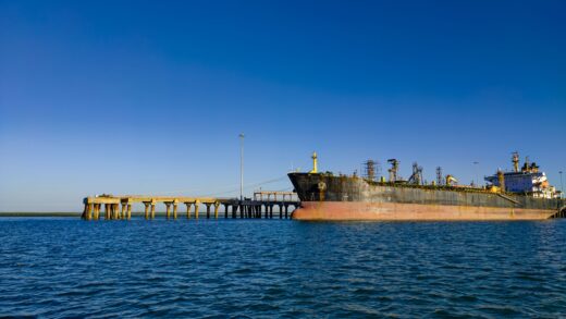 Мита Трампа змусили Індію зупинити закупівлю російської нафти