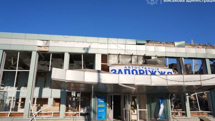 Зеленський відповів на удар по вокзалу в Запоріжжі