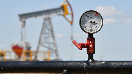 Нафта дешевшає перед самітом на Алясці