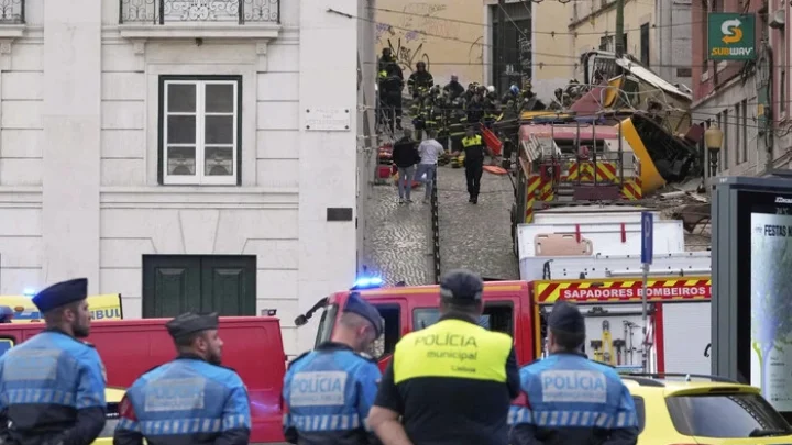 У Лісабоні зійшов з рейок туристичний фунікулер: є численні жертви та травмовані