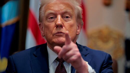 Трамп запровадив 50% мита на імпорт з Індії
