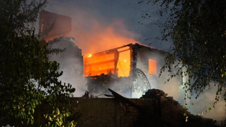 З'явилося відео "прильоту" по будинку в Запоріжжі