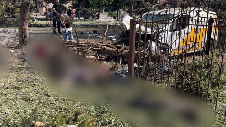 Росія вбила бомбою понад 20 цивільних на Донеччині