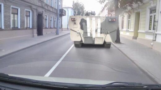 В Білорусі зафіксували новітній російський БТР-22