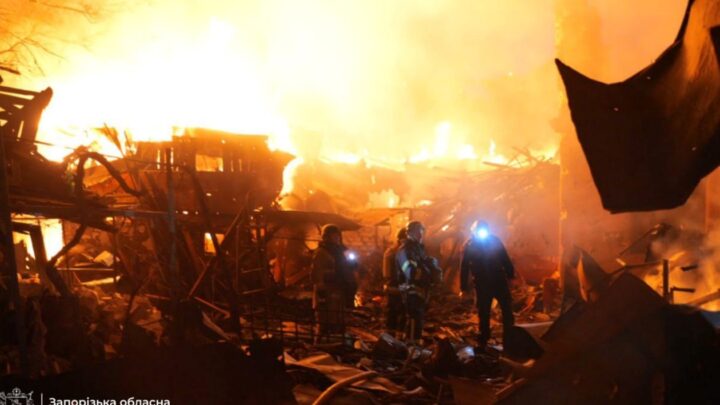 З'явилися кадри наслідків удару по Запоріжжю