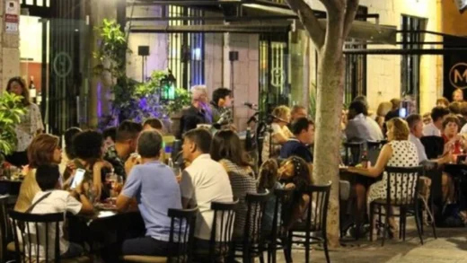 Турист отримав шокуючий рахунок на €63 тис. в Іспанії: деталі екстравагантної вечері