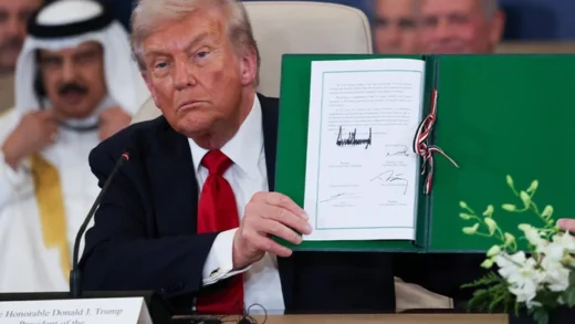 «Його тріумф»: Time присвятив обкладинку Трампу після врегулювання війни у Газі