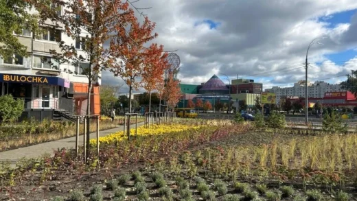 На Оболоні замість кіосків облаштовано два нові сквери (фото)