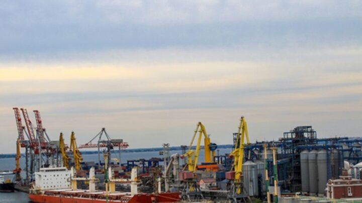 Українські порти встановили новий рекорд контейнерообігу