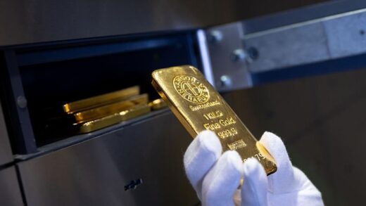 Вартість золота вперше в історії перевищила $4000