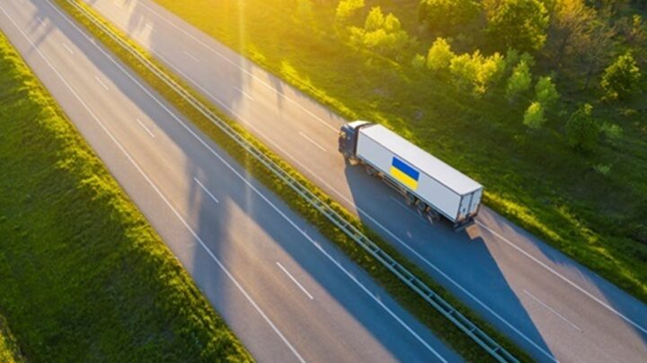 Імпорт в Україні вдвічі перевершив експорт