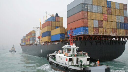 Китайський експорт до РФ впав до мінімуму з лютого