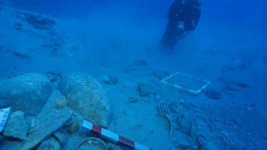 У Туреччині знайдено затонуле судно віком 2000 років з уцілілим вантажем