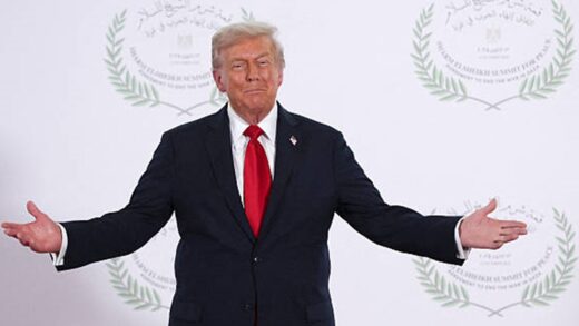 Трамп: Ніколи не закликав Зеленського здати Донбас