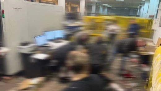 Митниця показала фото після вибуху у сортувальному центрі «Укрпошти»