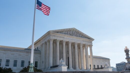 Верховний суд США заборонив третю стать у паспортах