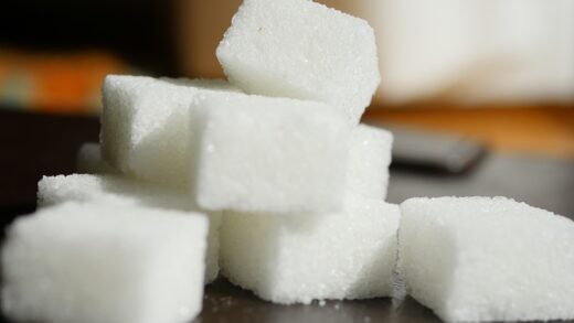 Українські заводи виробили 880 тисяч тонн цукру