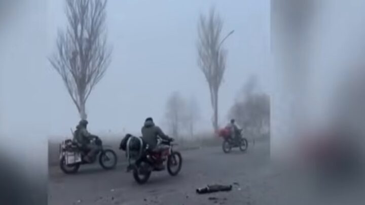 СюжетВідео заходу росіян в Покровськ: яка доля колони