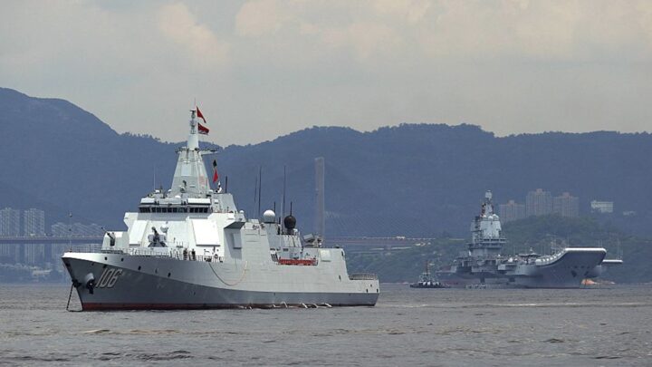 Бойові кораблі Китаю увійшли до територіальних вод Японії