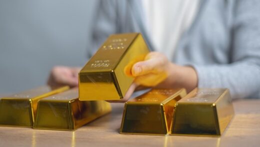 Росія вперше почала розпродавати свій золотий запас