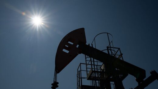 Знижки на російську нафту в Індії зросли до $6 через санкції США