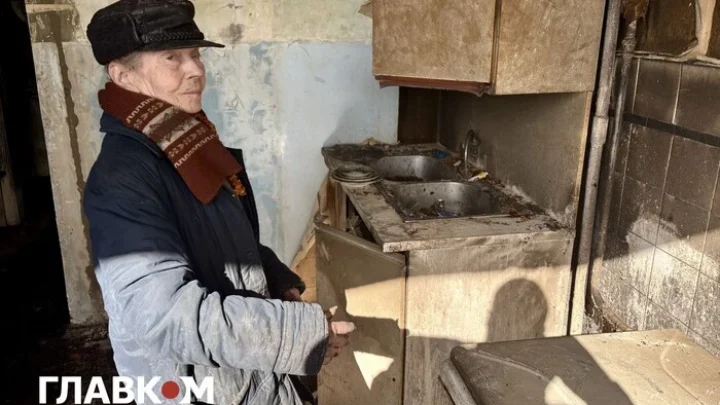 Росіяни розбомбили у Києві квартиру хорового диригента, який пережив блокаду Ленінграда (фото, відео)