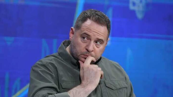 Ексголова ОП Андрій Єрмак приїжджав до Служби зовнішньої розвідки — ЗМІ говорять про можливість оформлення «прикриття»