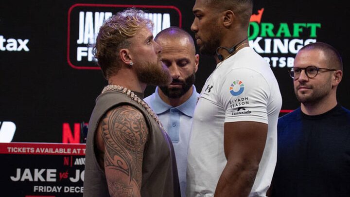 Джошуа і Пол зустрілися поглядами перед боєм