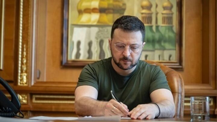 Україна ввела санкції проти 56 морських суден