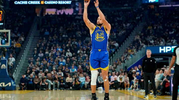 У Стефена Каррі 39 очок за гру й рекорд