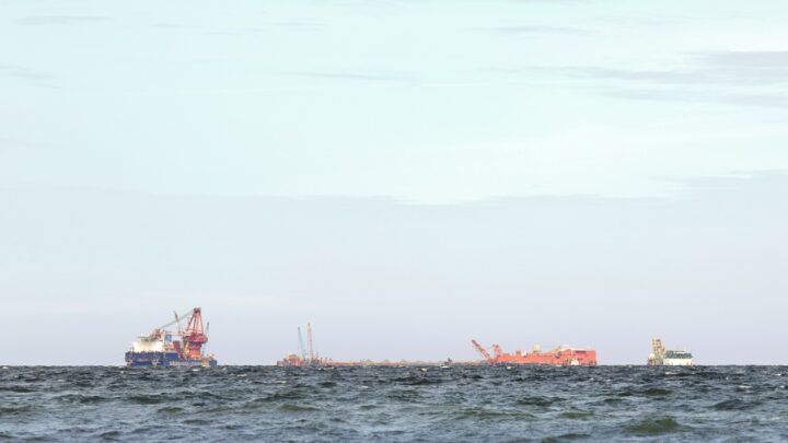 Ціна російської нафти впала нижче $35