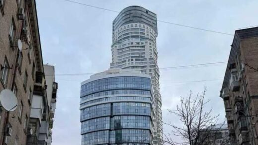 У київському хмарочосі викрили «турецький» кол-центр на 30 операторів
