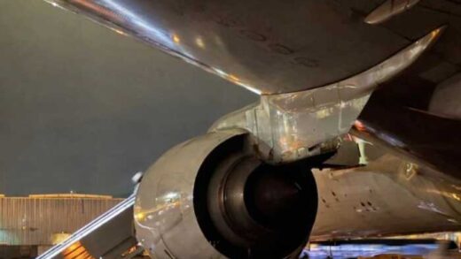 Російська авіація під санкціями: літаки все частіше летять за аварійним сигналом, а не маршрутом