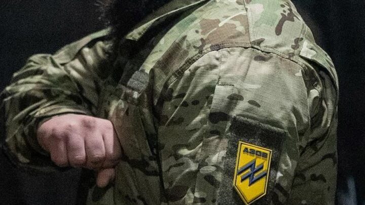 "Азовці" встановили прапор України в Родинському